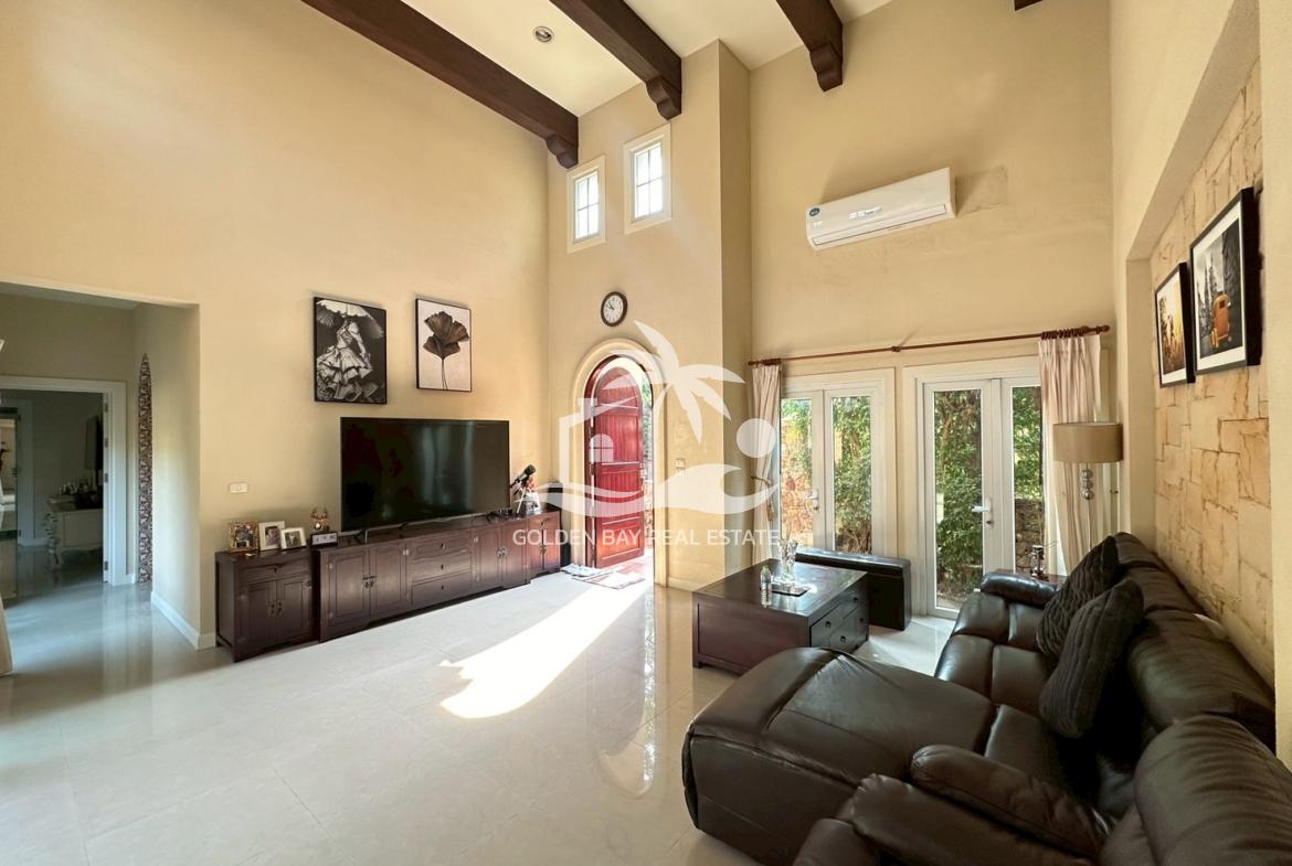 Silk Road Place – East Pattaya