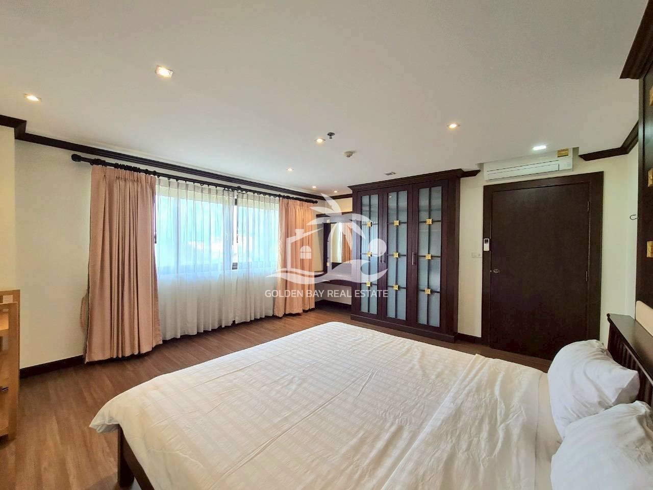 Nirvana Place – Pratumnak Hill