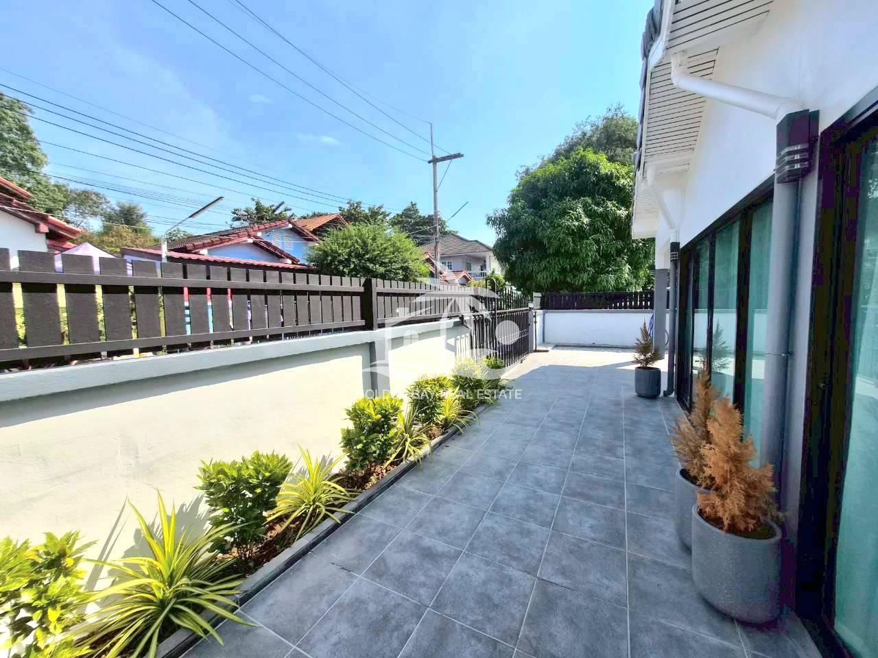 Private House near Mabprachan Lake – East Pattaya