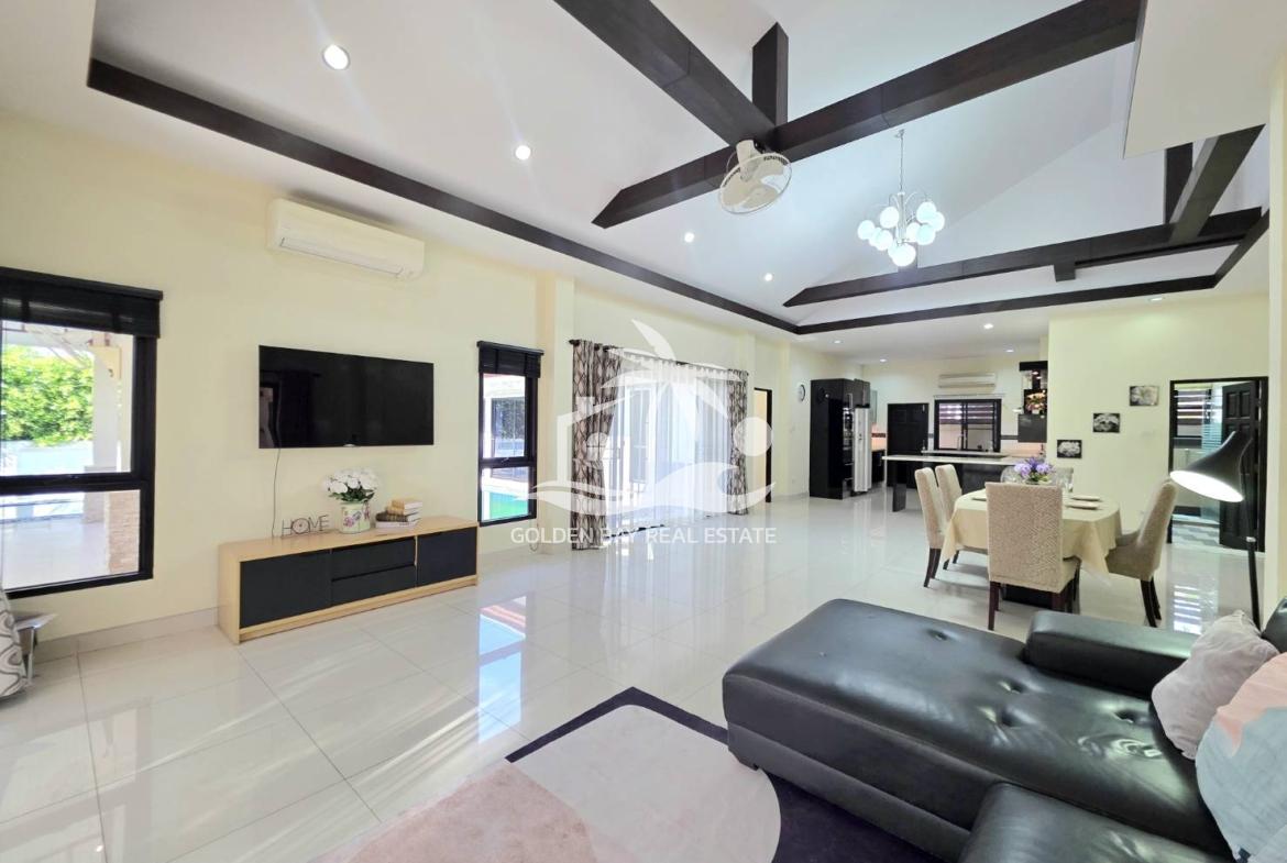 Baan Dusit Pattaya Lake – Baan Amphur