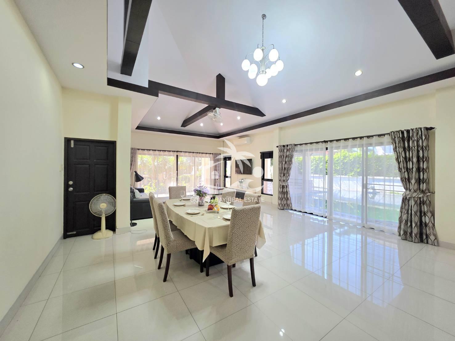 Baan Dusit Pattaya Lake – Baan Amphur