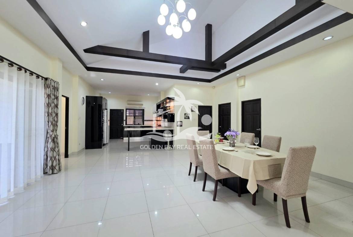 Baan Dusit Pattaya Lake – Baan Amphur