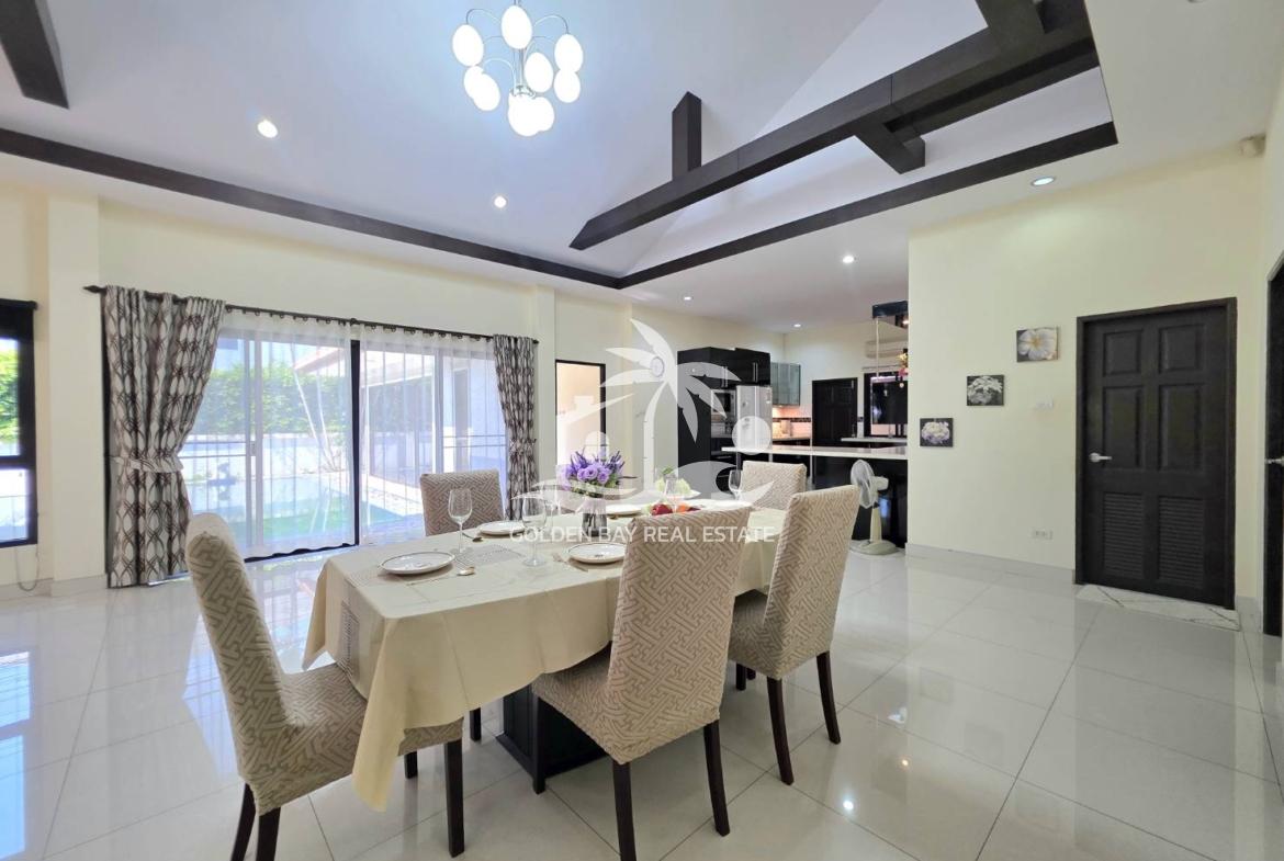 Baan Dusit Pattaya Lake – Baan Amphur