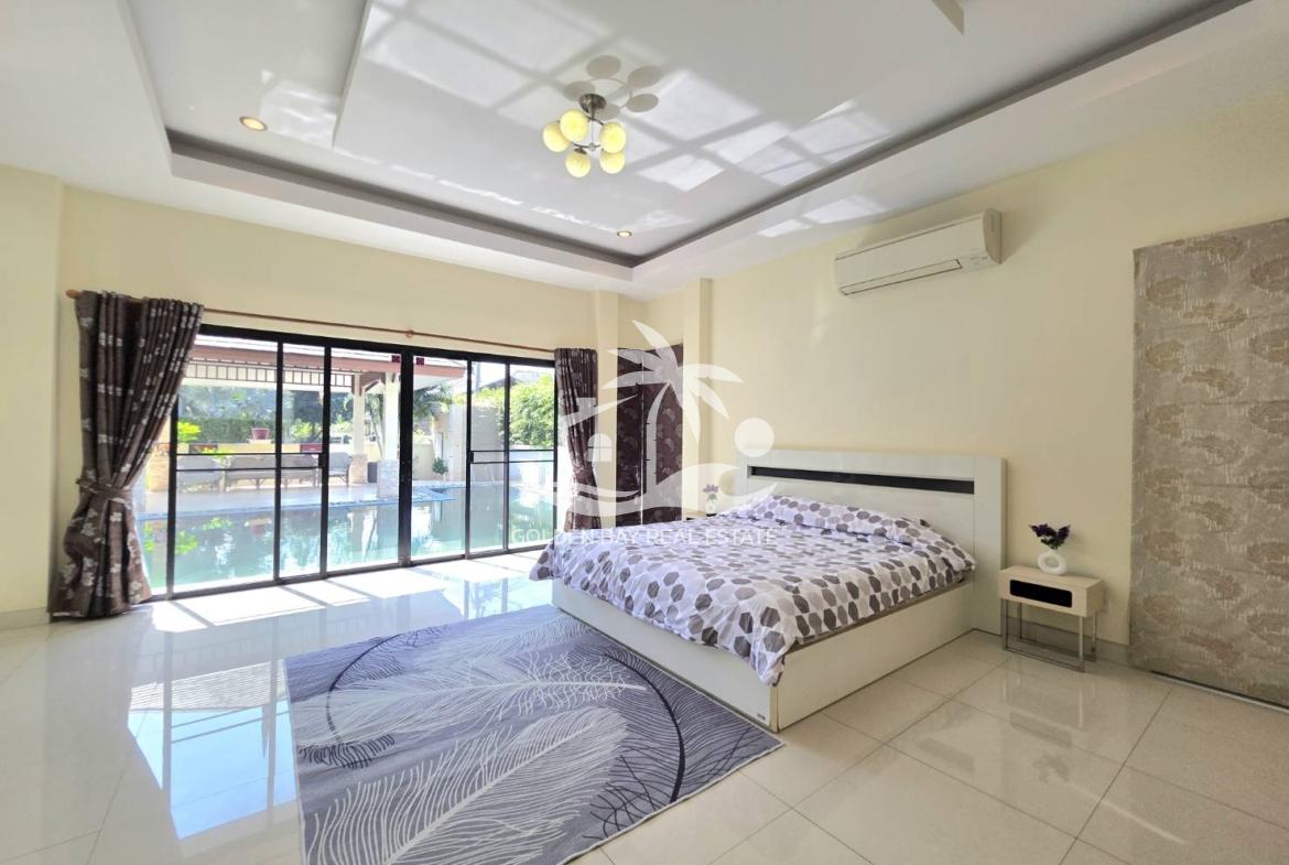 Baan Dusit Pattaya Lake – Baan Amphur