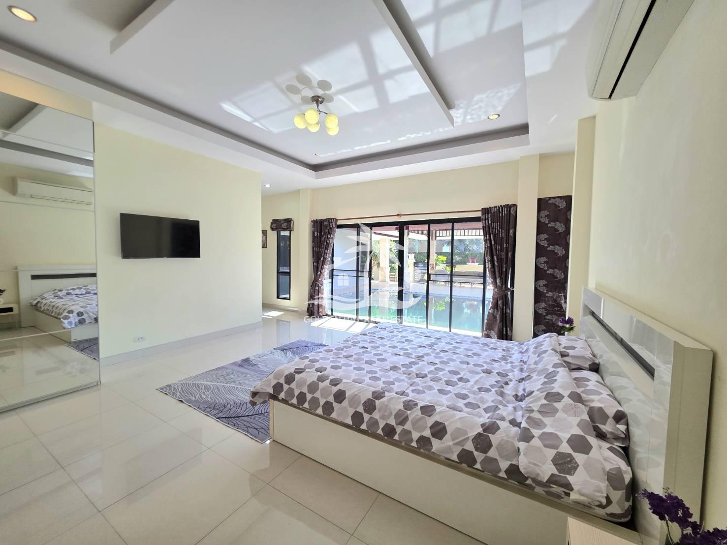 Baan Dusit Pattaya Lake – Baan Amphur
