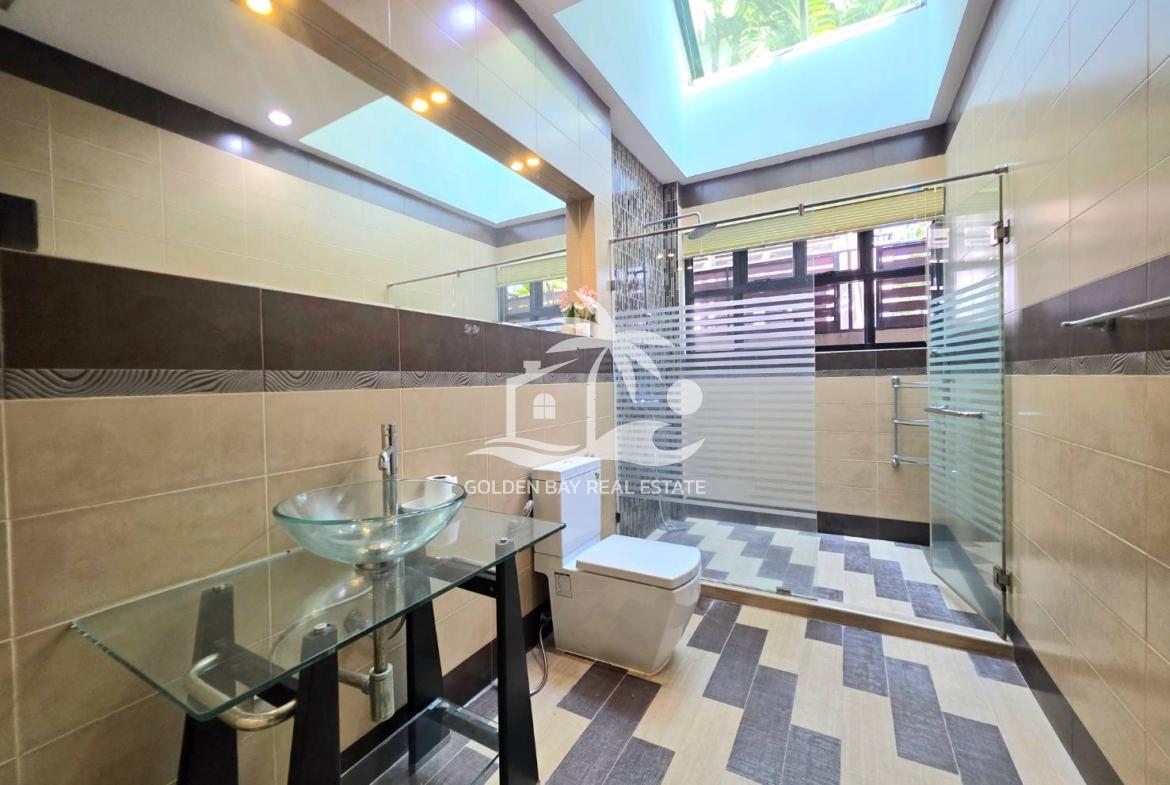 Baan Dusit Pattaya Lake – Baan Amphur