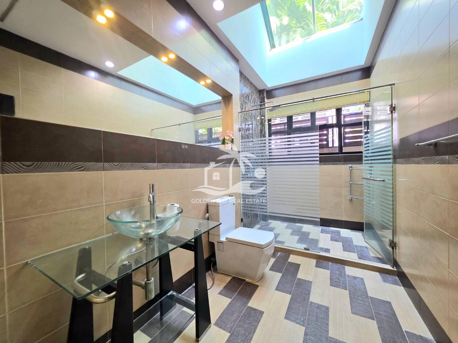 Baan Dusit Pattaya Lake – Baan Amphur