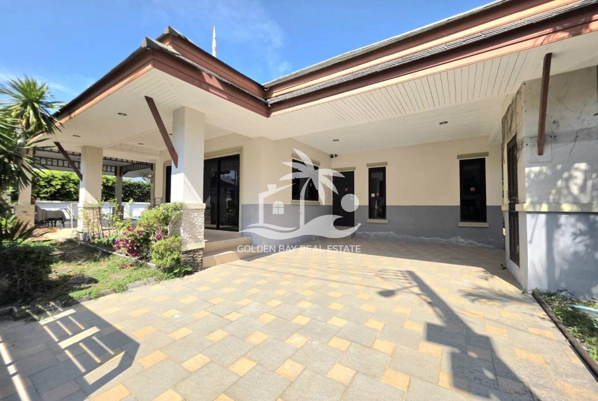 Baan Dusit Pattaya Lake – Baan Amphur