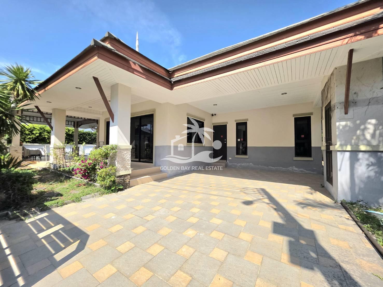 Baan Dusit Pattaya Lake – Baan Amphur