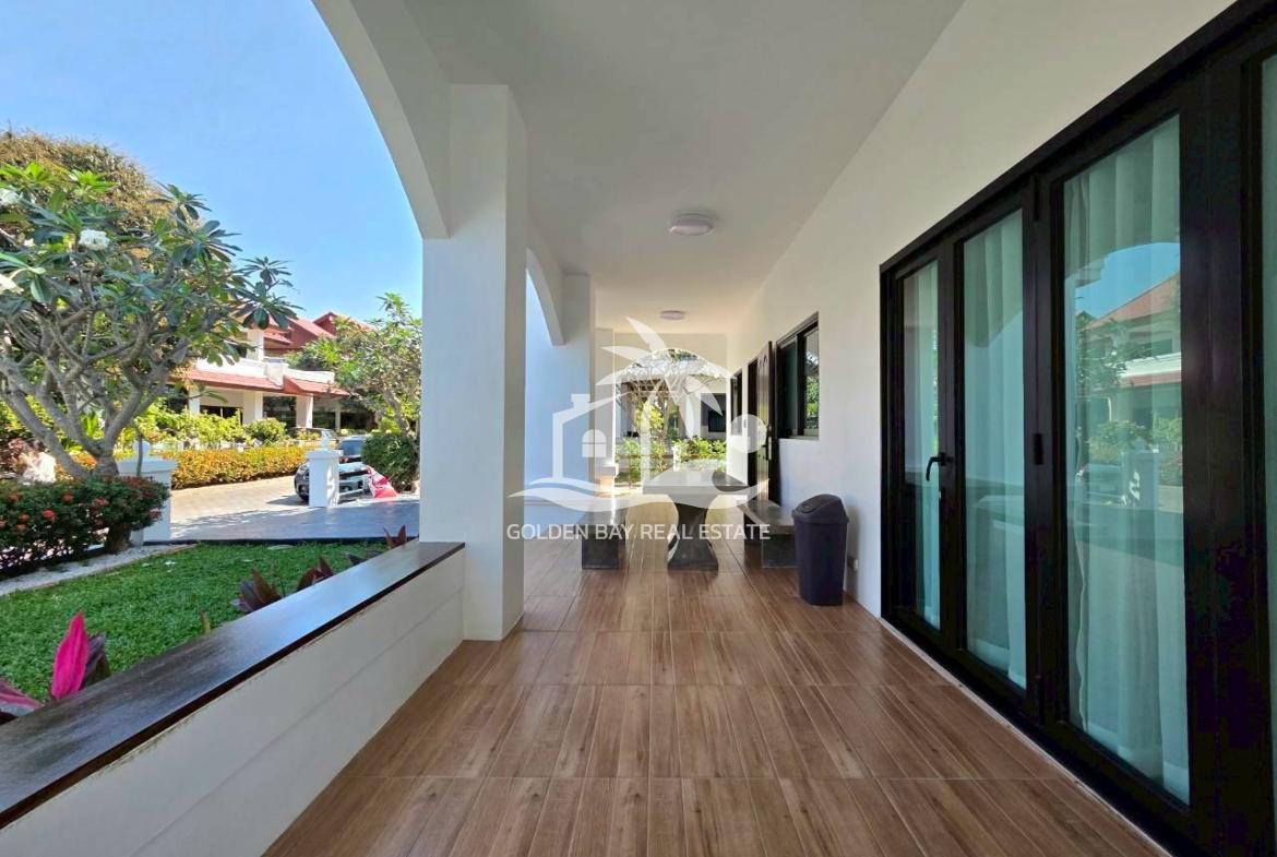 Hin Wong Nivate – Baan Amphur