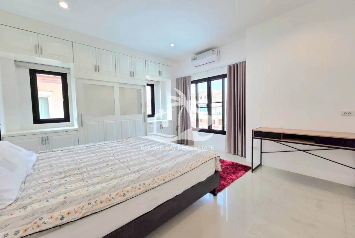 Sirisa 12 – East Pattaya