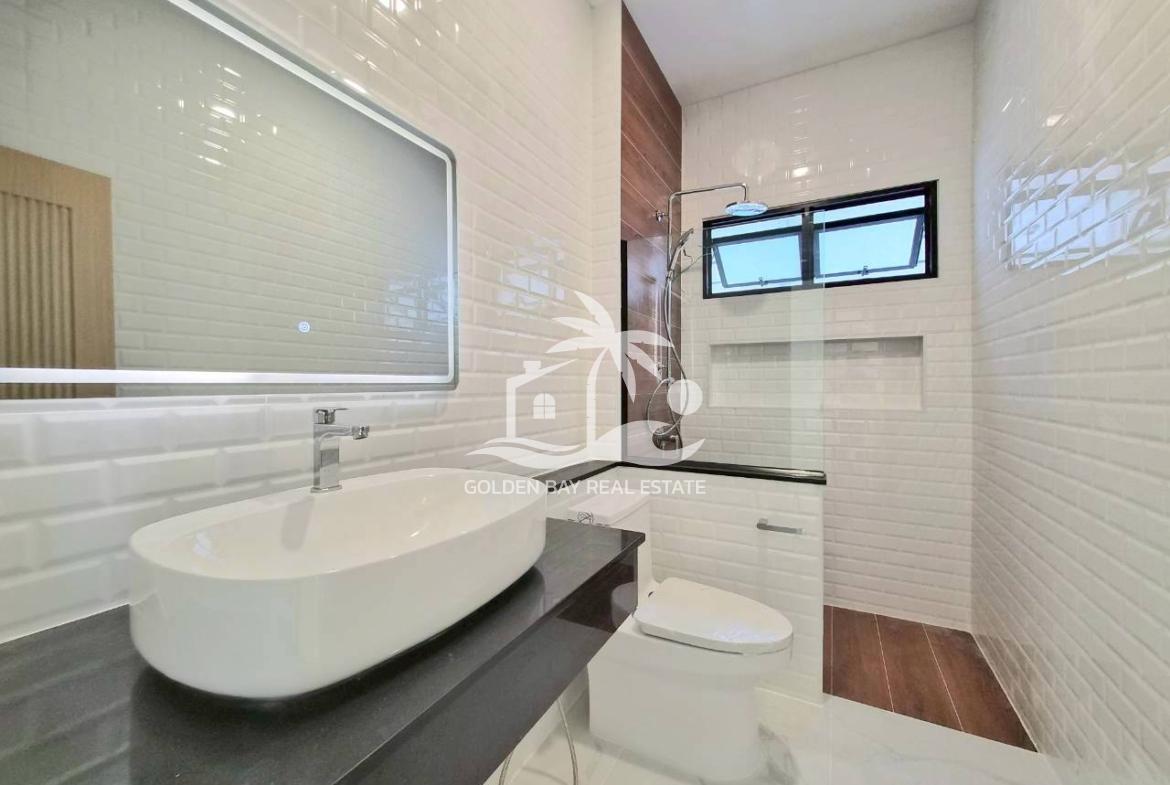 Private House Mabprachan – East Pattaya