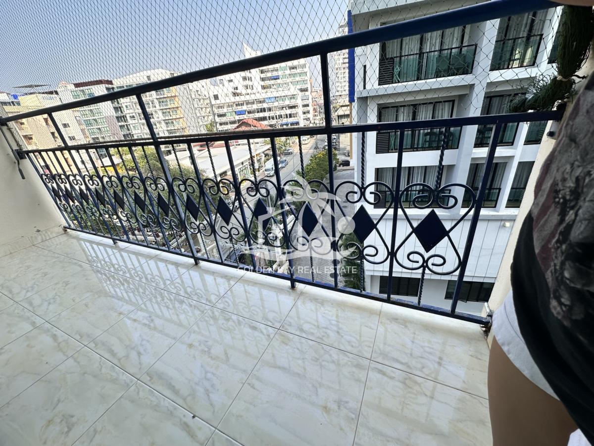 S__39608343 Sombat Condo View – Pratumnak Hill