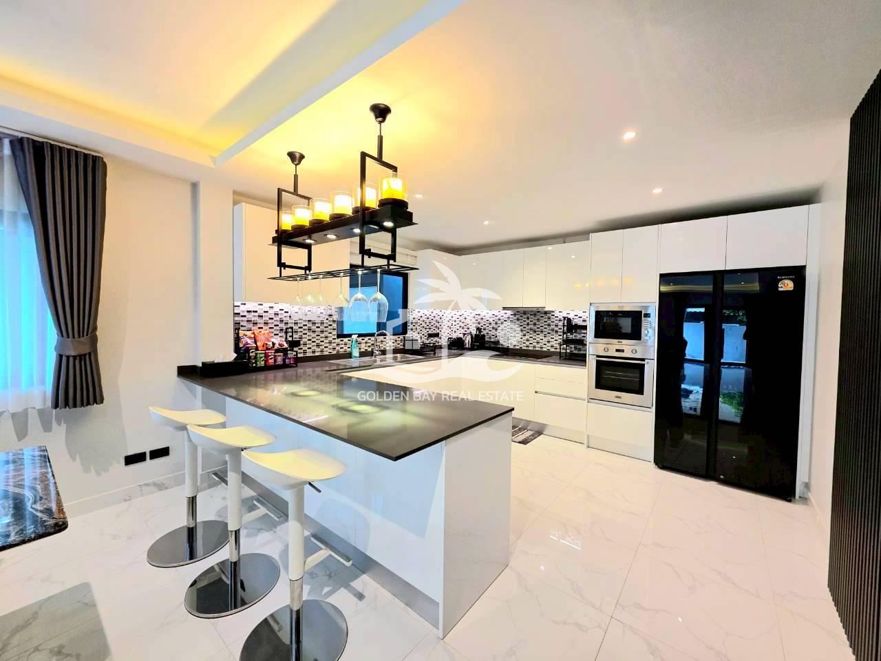 T (23) Baan Suan Lalana – Jomtien