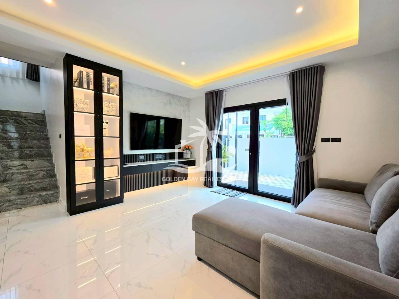 T (24) Baan Suan Lalana – Jomtien