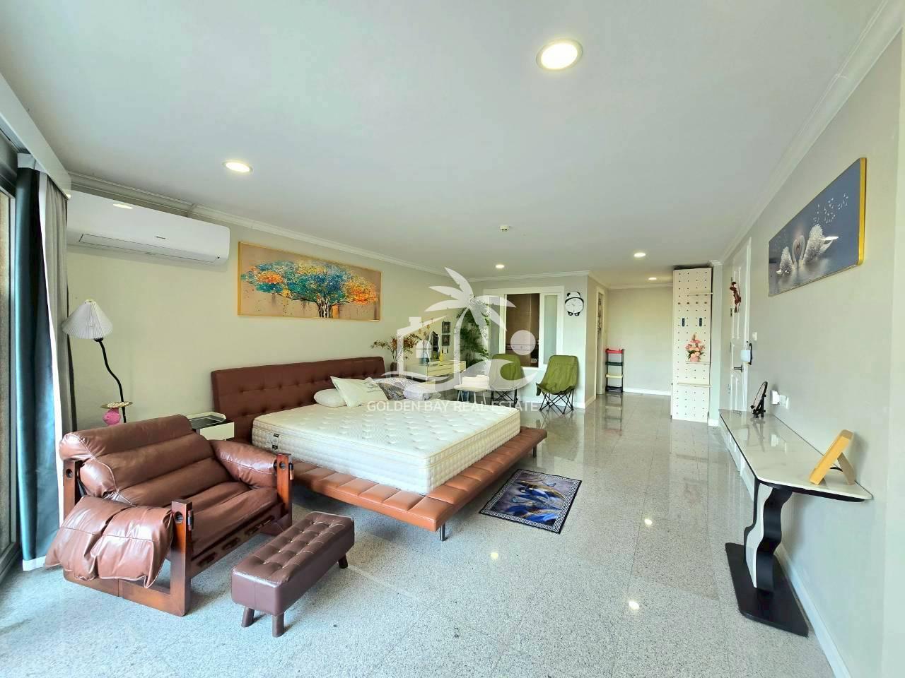 1 (10) Royal Hill Resort – Jomtien