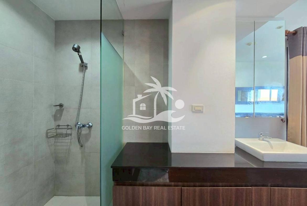 The Axis Condominium – Pratumnak Hill