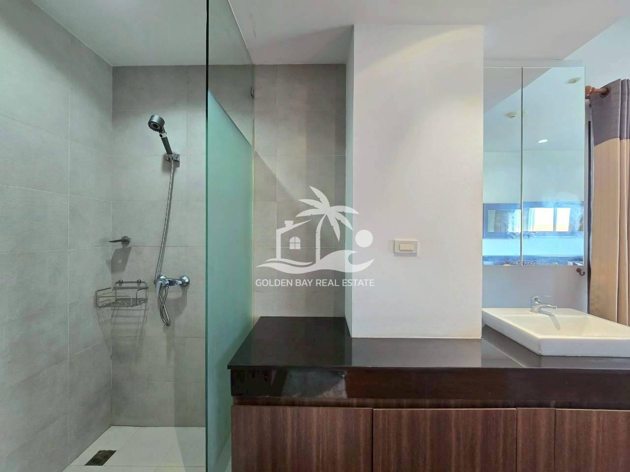 1 (13) The Axis Condominium – Pratumnak Hill