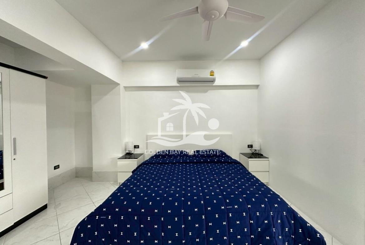 Sombat Pattaya Condotel – Pratumnak Hill