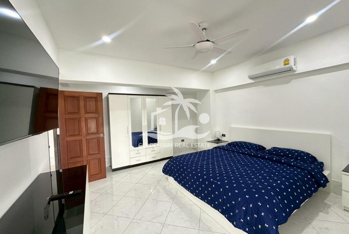 Sombat Pattaya Condotel – Pratumnak Hill
