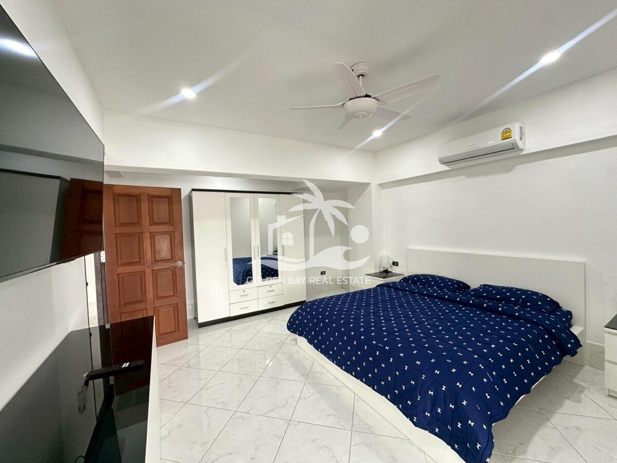 1 (15) Sombat Pattaya Condotel – Pratumnak Hill