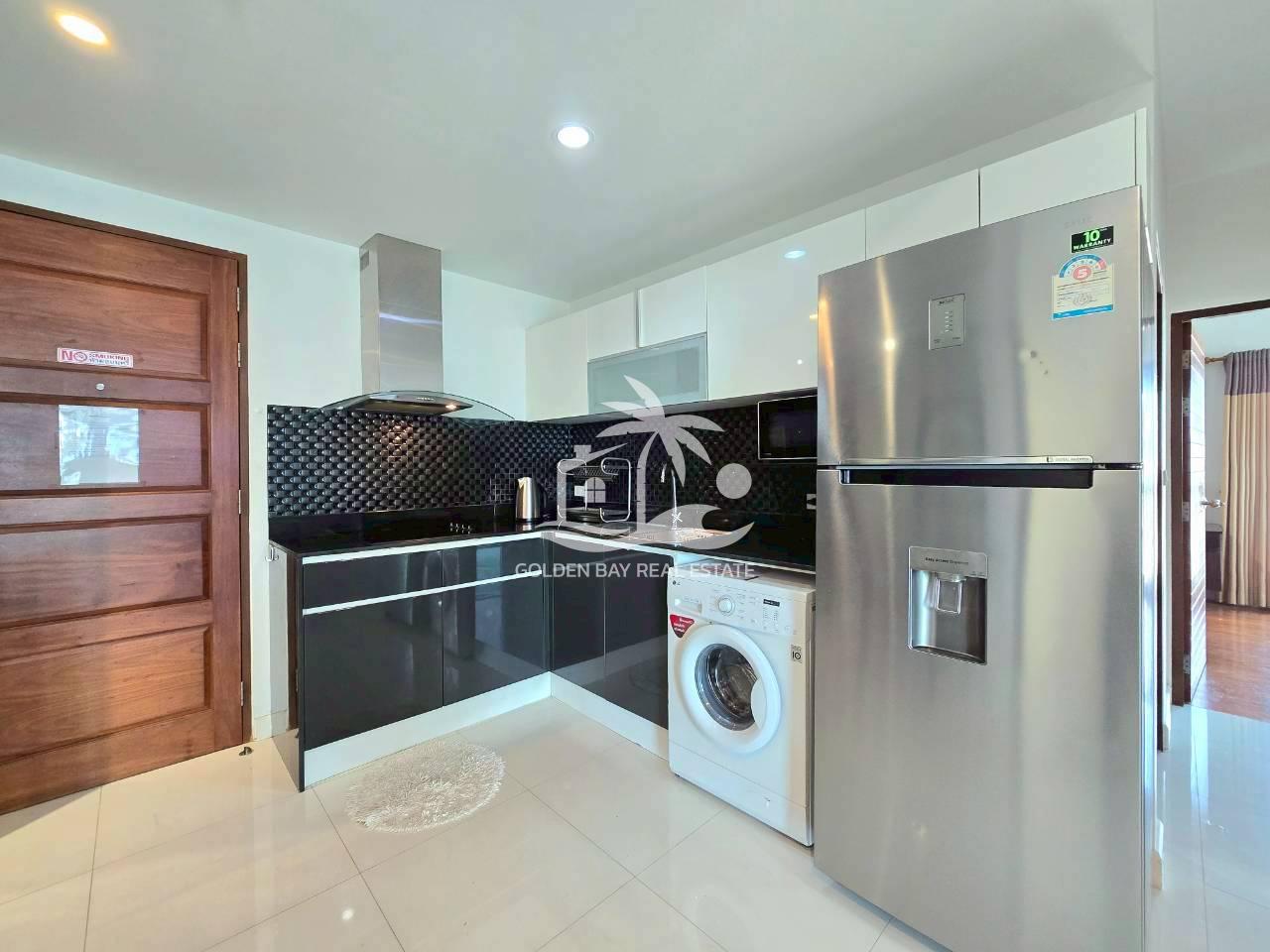 1 (16) The Axis Condominium – Pratumnak Hill