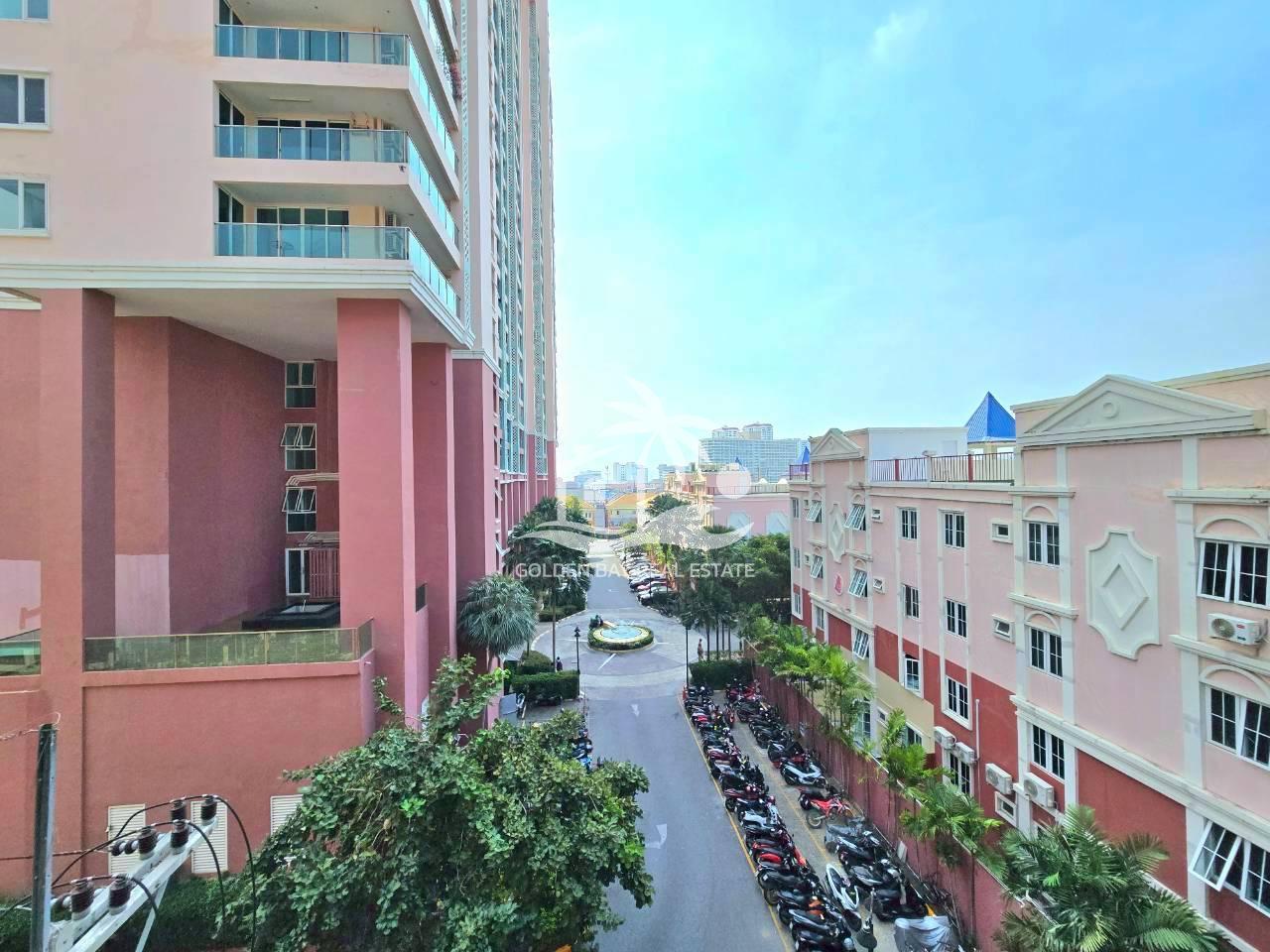 1 (17) Royal Hill Resort – Jomtien