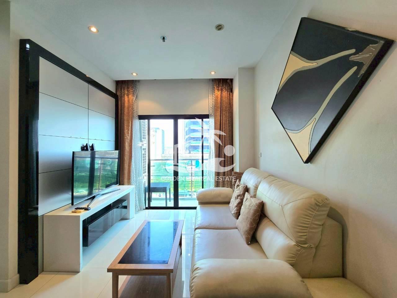 1 (19) The Axis Condominium – Pratumnak Hill