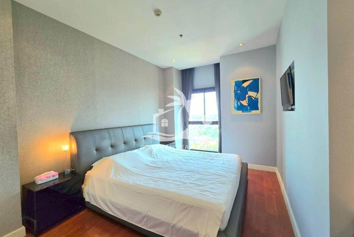 The Axis Condominium – Pratumnak Hill