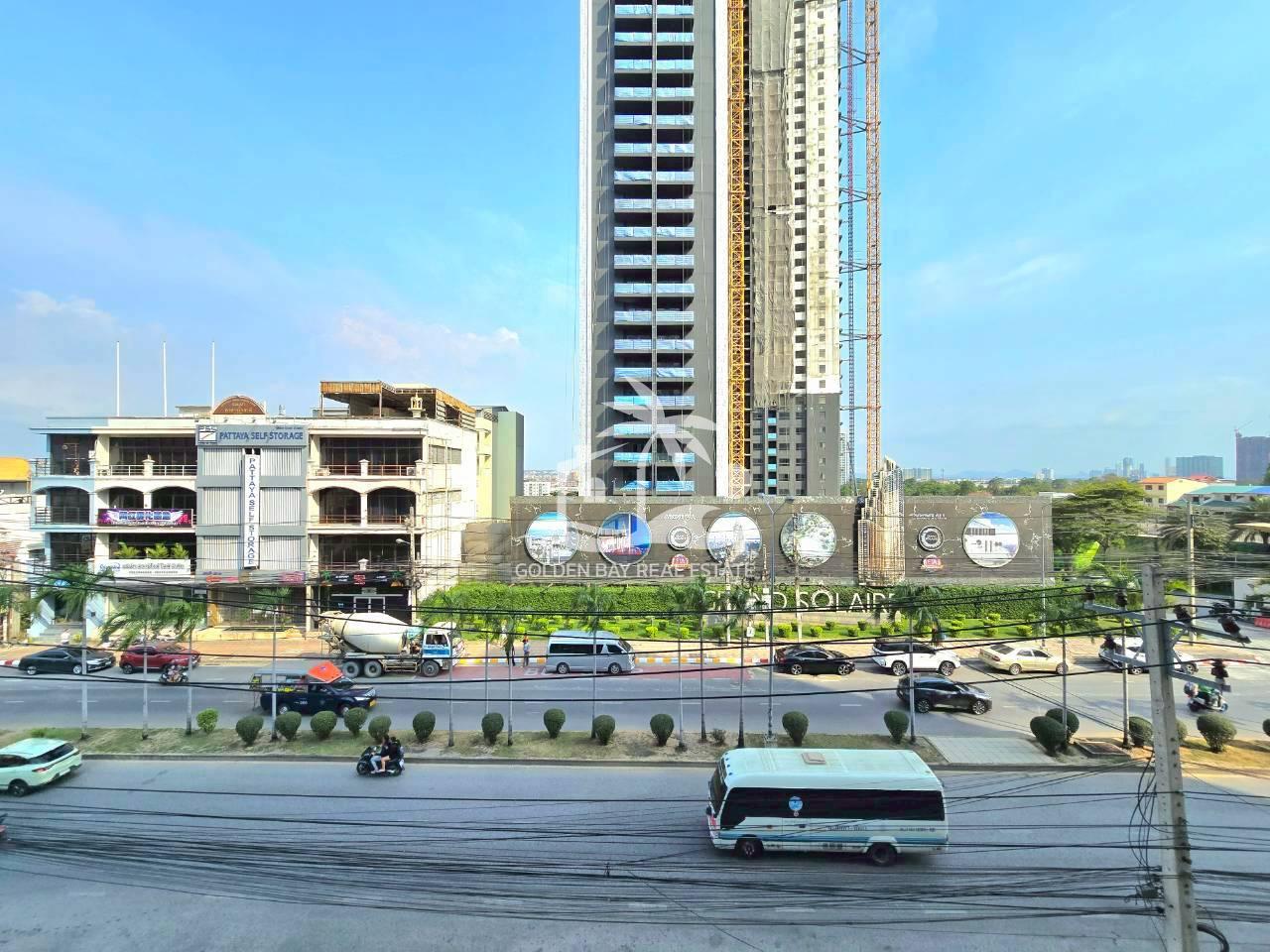 1 (25) The Axis Condominium – Pratumnak Hill