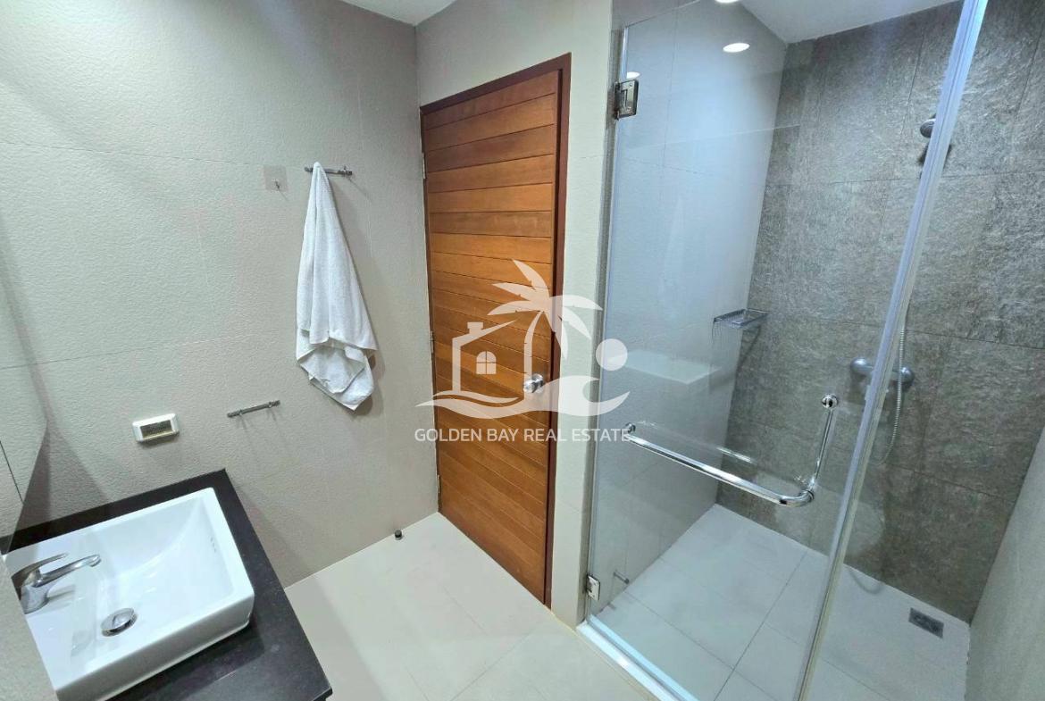 The Axis Condominium – Pratumnak Hill