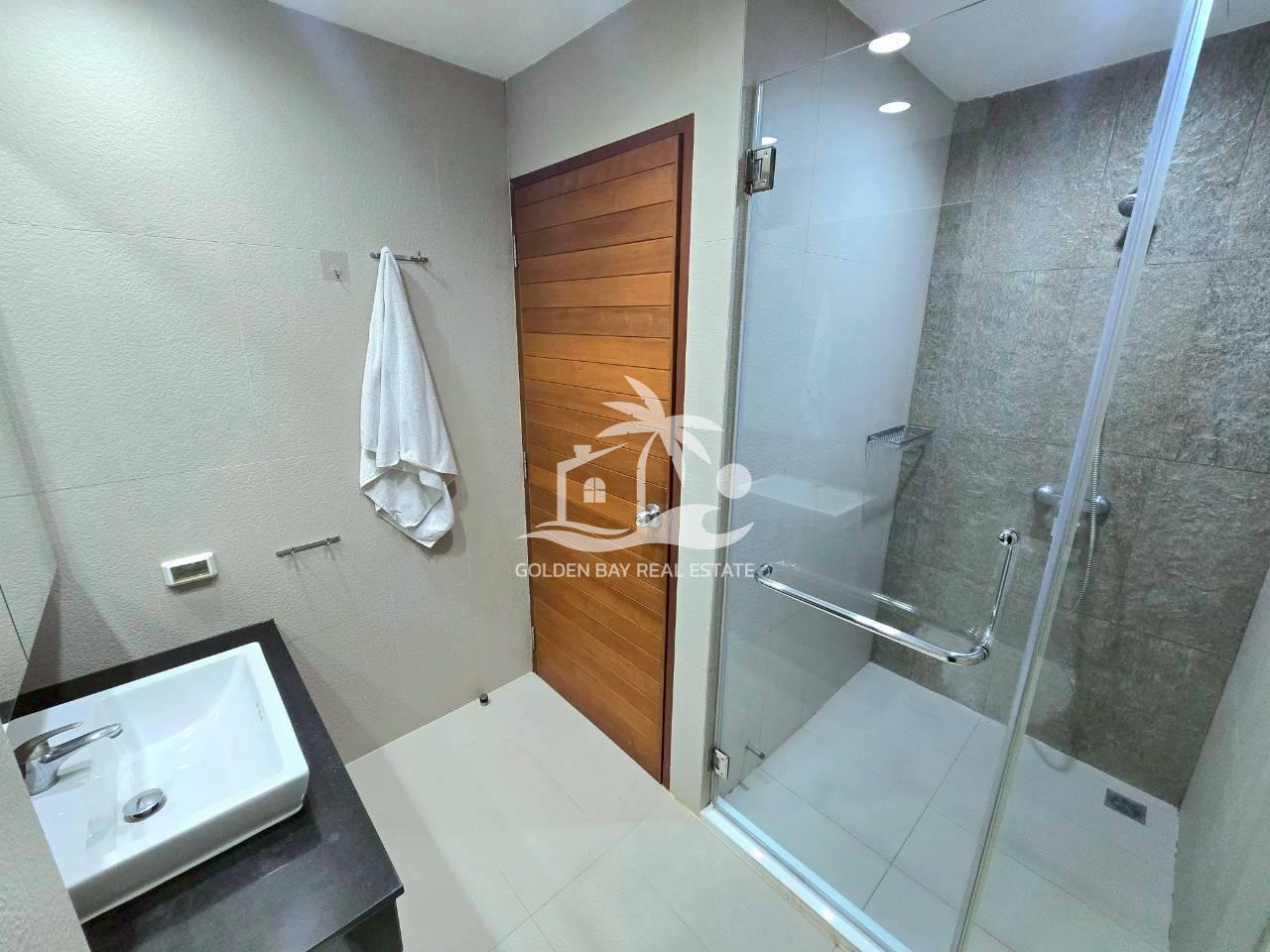 The Axis Condominium – Pratumnak Hill
