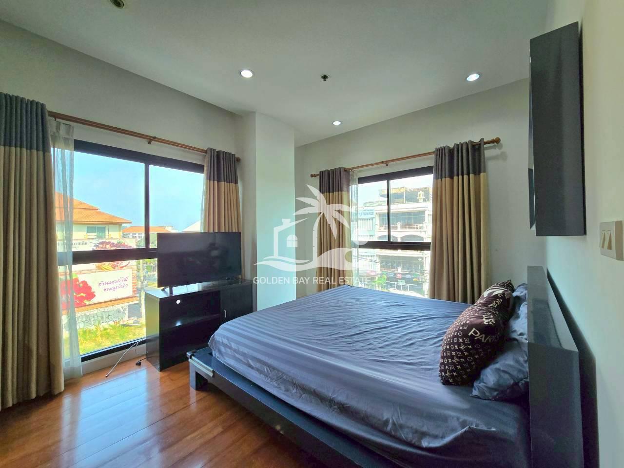 1 (7) The Axis Condominium – Pratumnak Hill