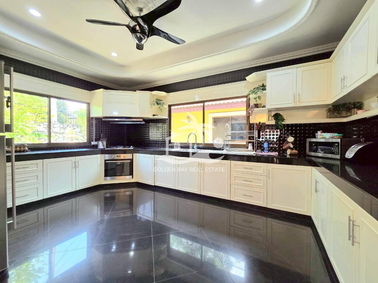 Private House Soi Thepnimit – East Pattaya