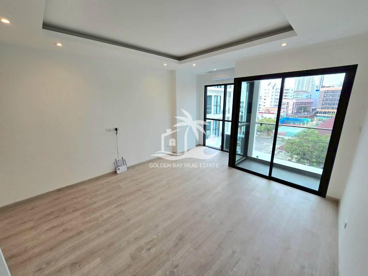 Siam Oriental Dream – Pratumnak Hill