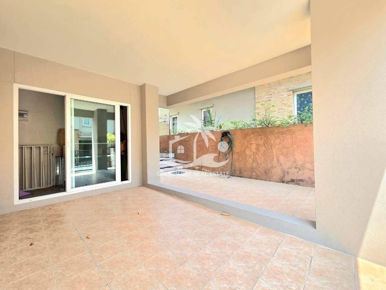 Silk Road Place – East Pattaya