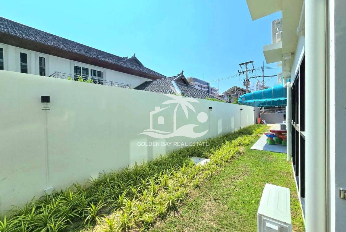 Siam Oriental Dream – Pratumnak Hill