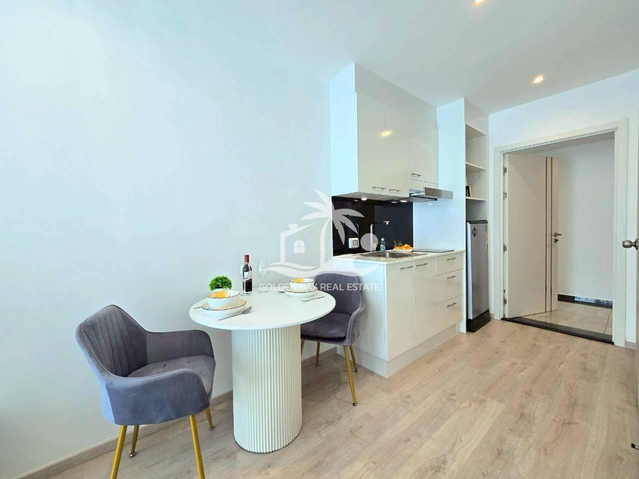 1 (4) Siam Oriental Dream – Pratumnak Hill