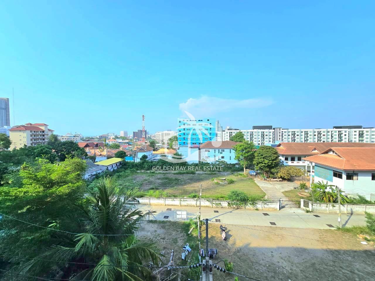 1 (40) Diamond Suites – Pratumnak Hill