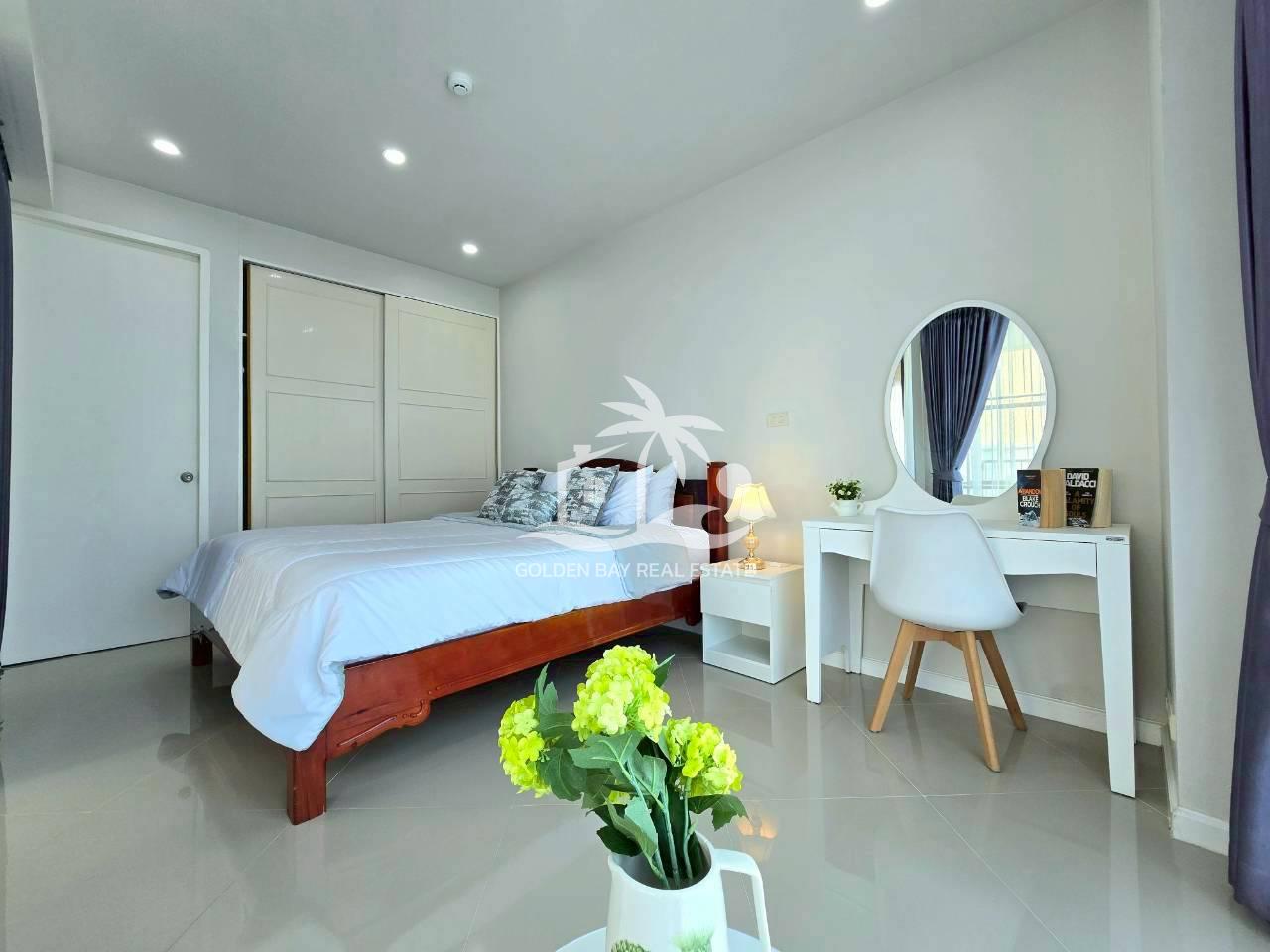 1 (7) Diamond Suites – Pratumnak Hill