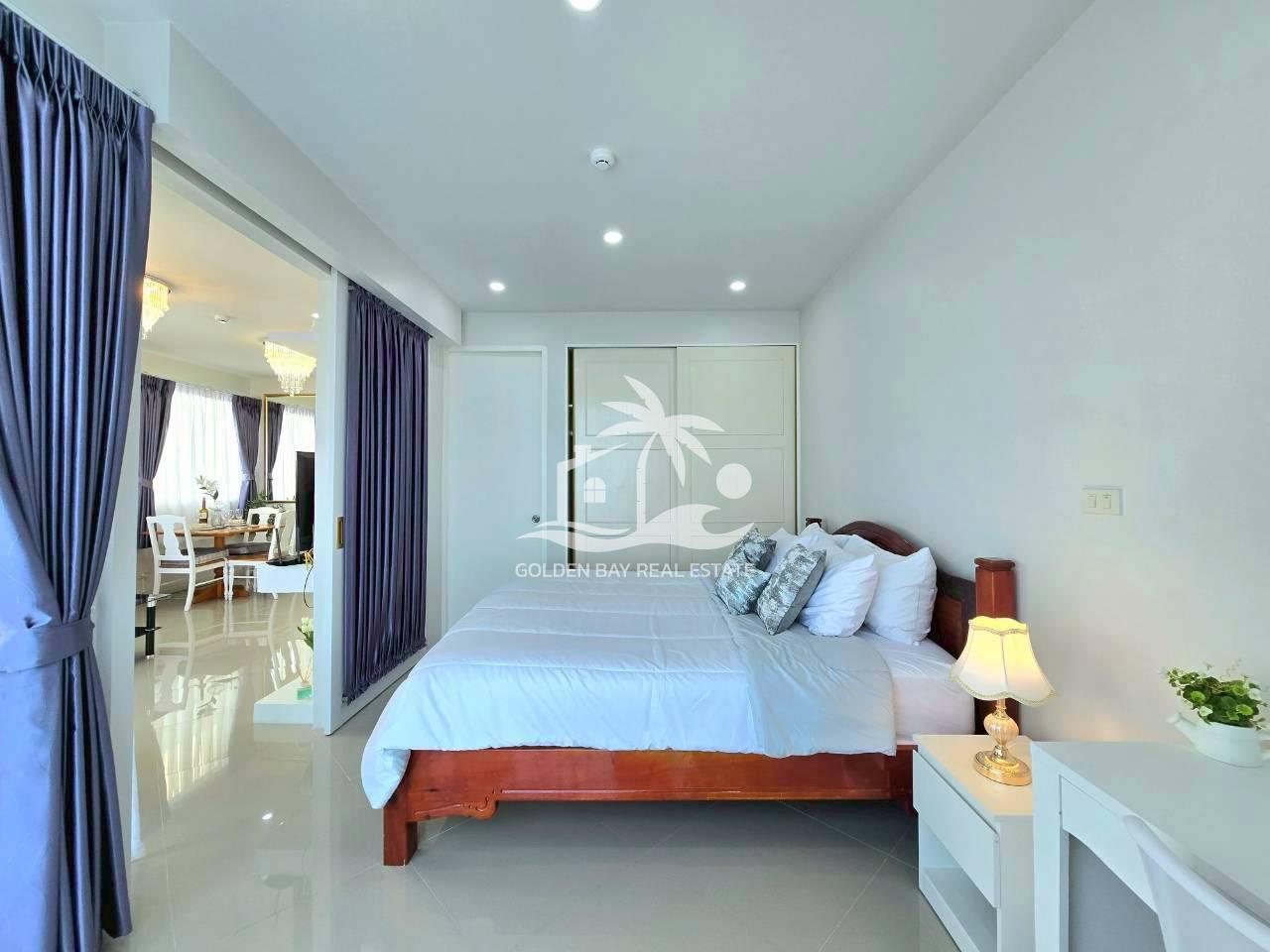 1 (8) Diamond Suites – Pratumnak Hill