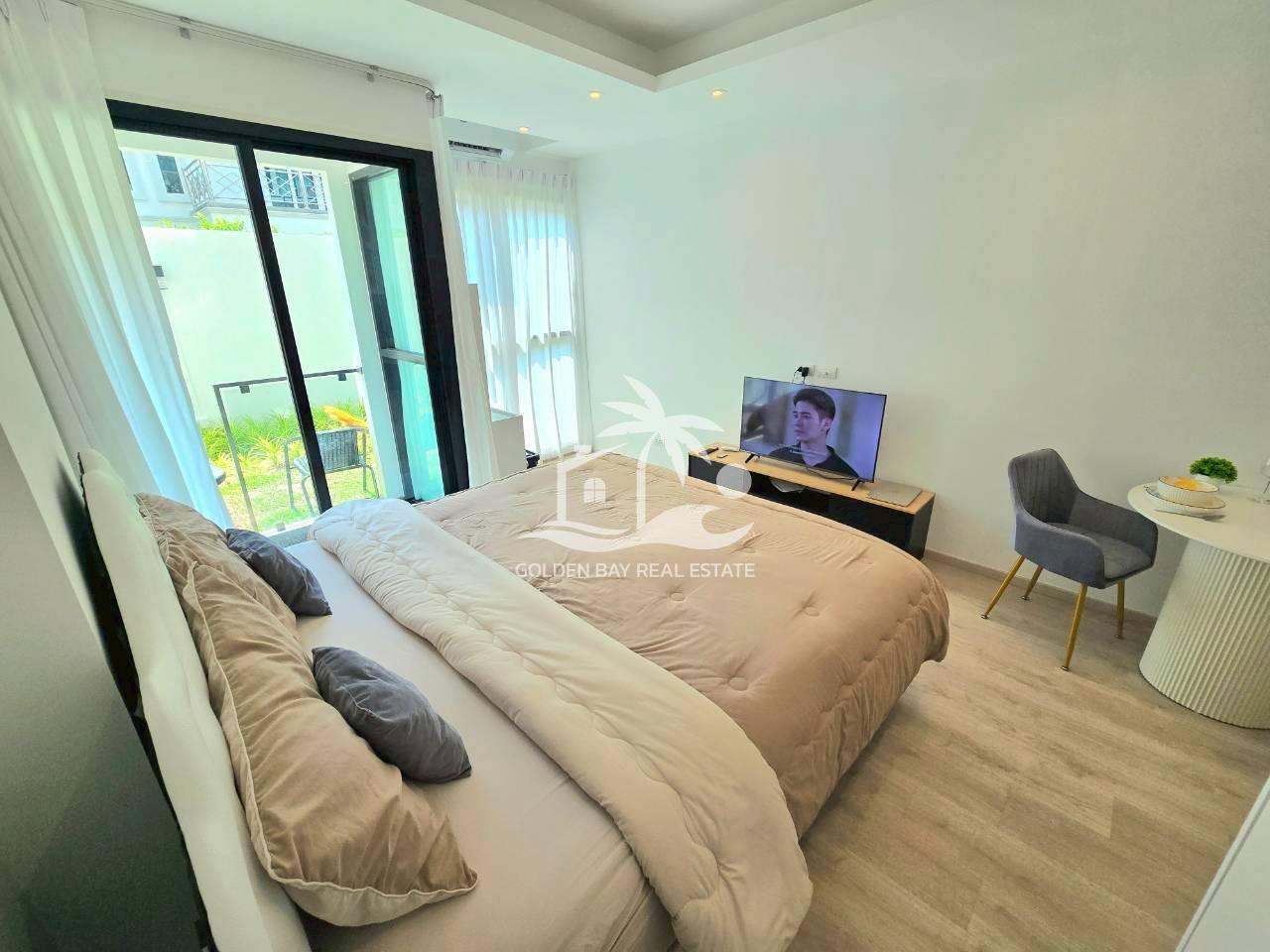 1 (9) Siam Oriental Dream – Pratumnak Hill