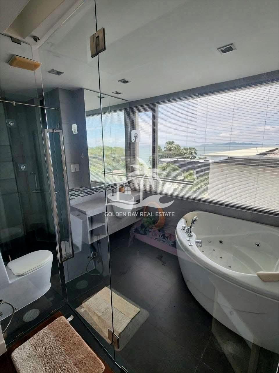 Ananya Beachfront Condominium – Wongamat