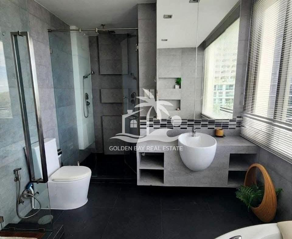 Ananya Beachfront Condominium – Wongamat