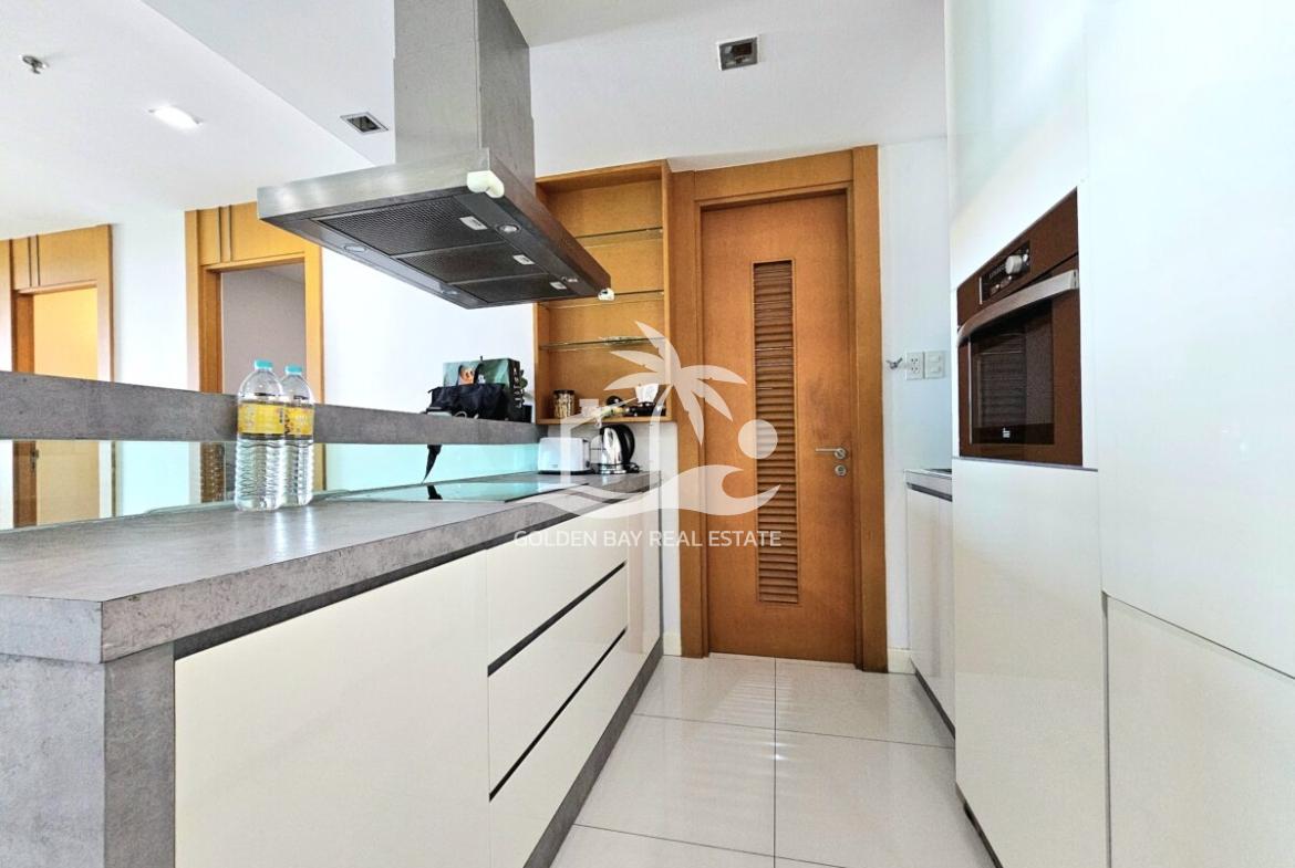 Ananya Beachfront Condominium – Wongamat