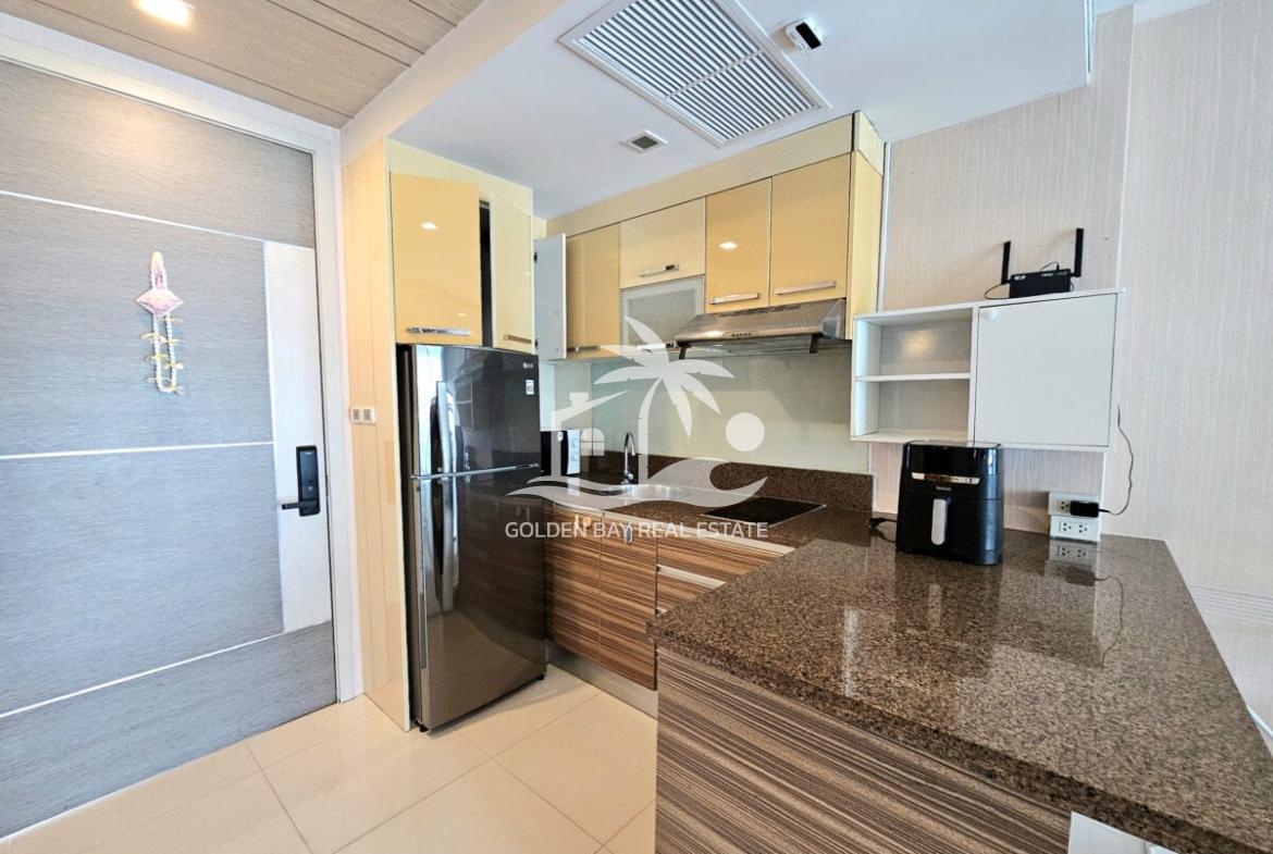 Apus – Pattaya City