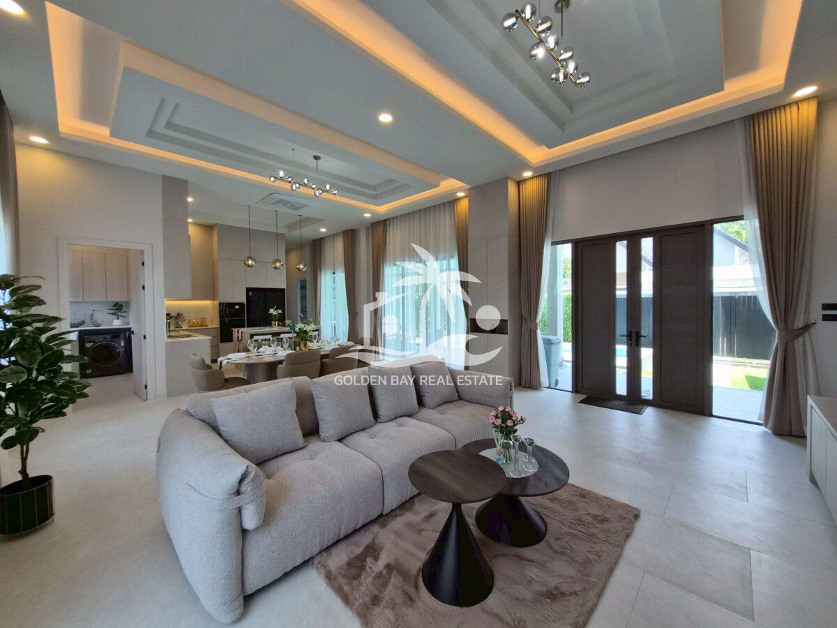 LINE_ALBUM_872_260409_11 The Private House 87 – East Pattaya