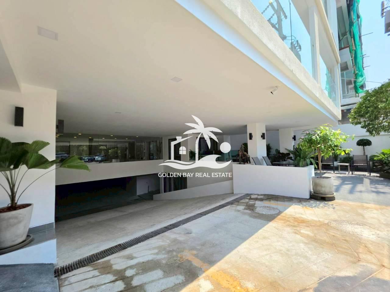 Key Residence – Pratumanak Hill