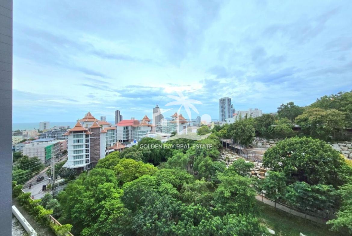 The Axis Condominium – Pratumnak Hill