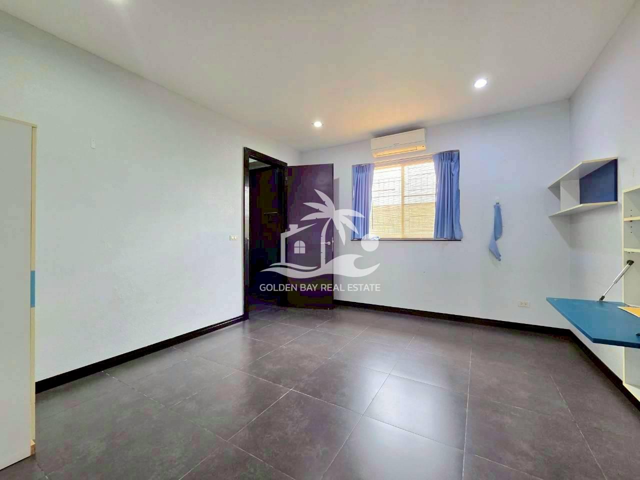 1 (13) Freeway Villas – East Pattaya